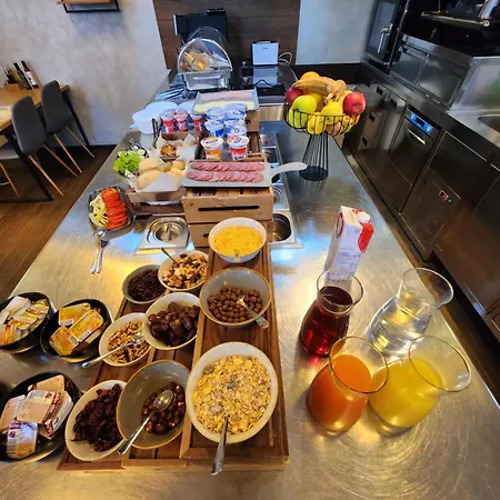 Отель Amfiteatar Пула