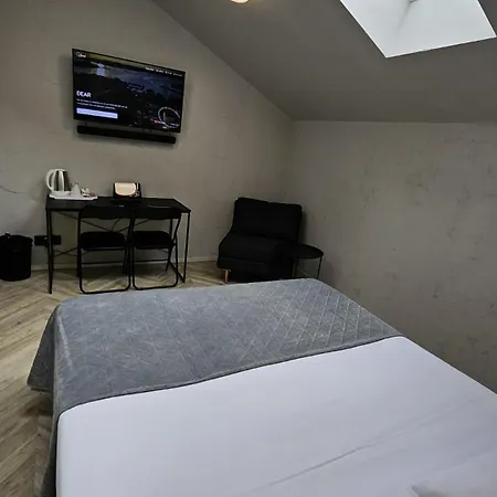 Amfiteatar Отель