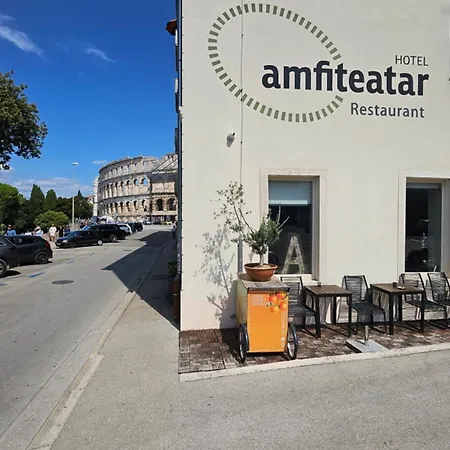 Отель Amfiteatar 3*
