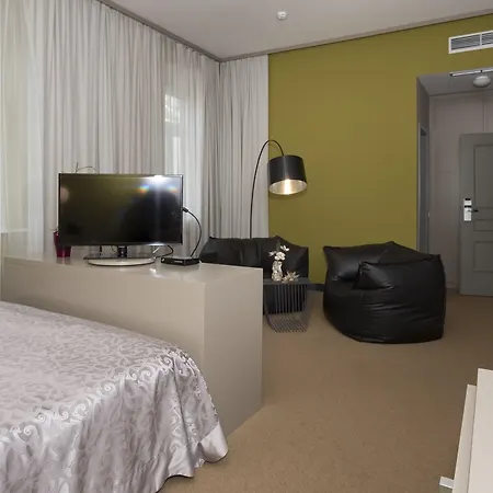 アンフィテアター ホテル