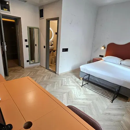 Amfiteatar Otel