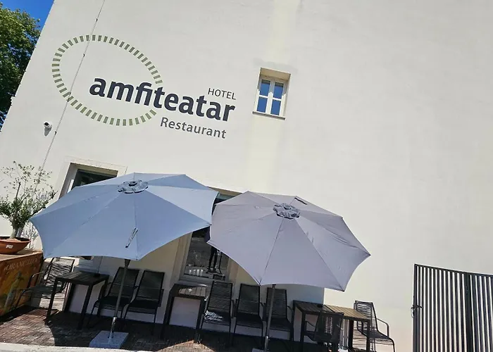 Amfiteatar Готель 3*