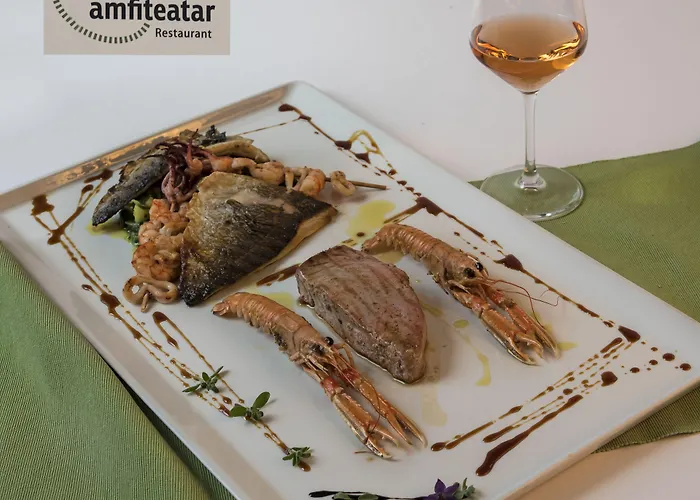 מלון Amfiteatar פולה