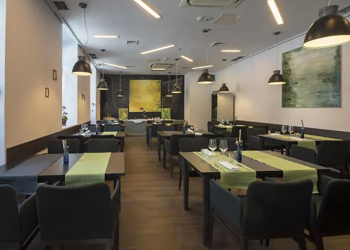 阿姆费提塔酒店 普拉