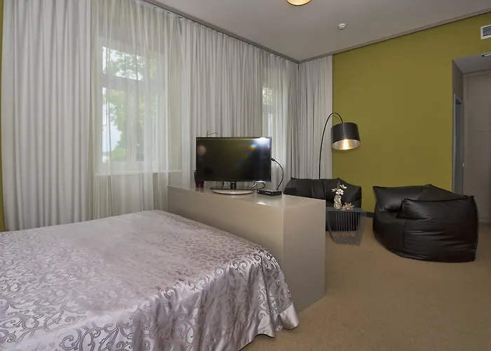 Hotel Amfiteatar 3* Pula