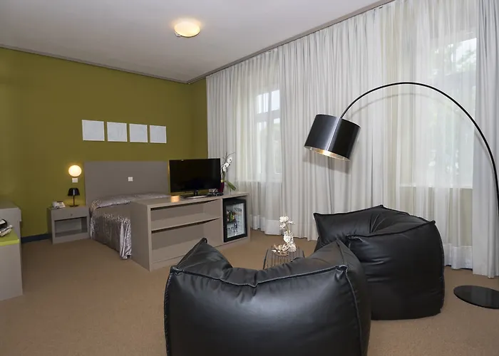 Hotel Amfiteatar 3* Pula